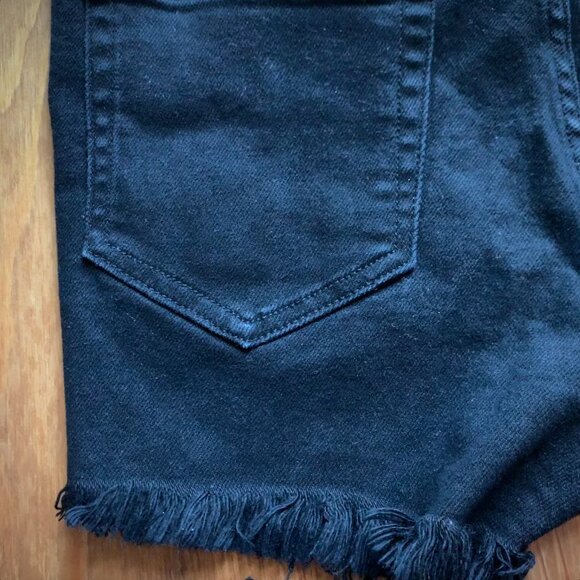 NEW - CELLO Jeans Women's Juniors High Rise Ripped Denim Shorts - large - Picture 6 of 7